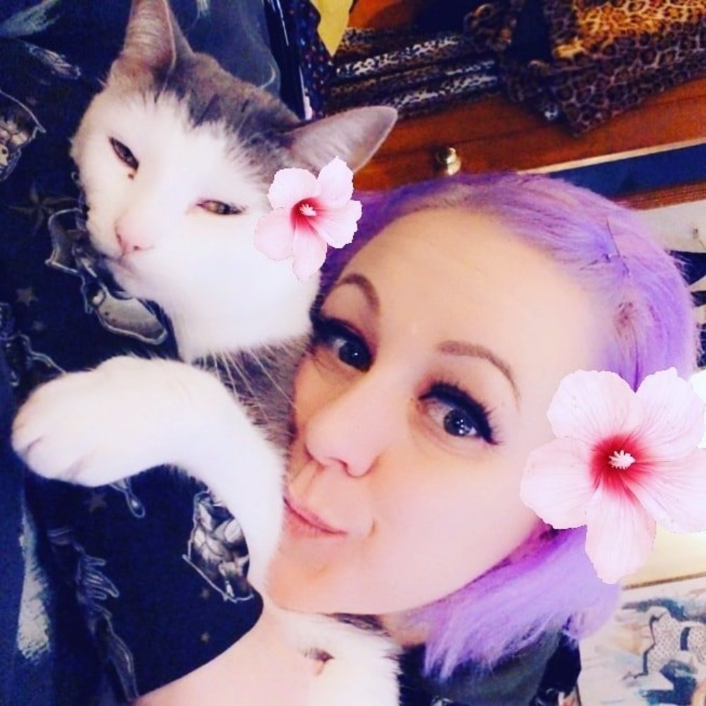 Meet your Posher, Nora